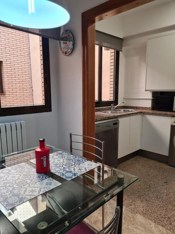 Ferienwohnung Dos Torres Atico Duplex - Centrico Con Vistas A La Ciudad Saragossa Exterior foto