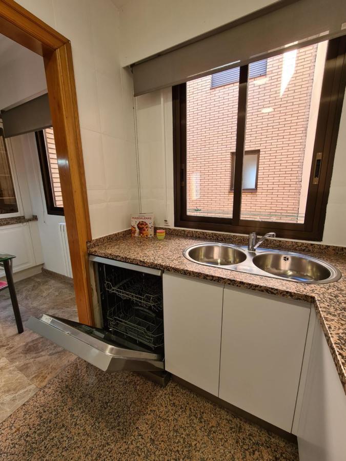 Ferienwohnung Dos Torres Atico Duplex - Centrico Con Vistas A La Ciudad Saragossa Exterior foto